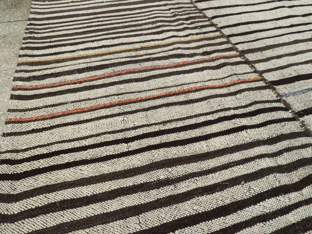 Vintage Persian Flatweave Kilim, No.28534 - Galerie Shabab