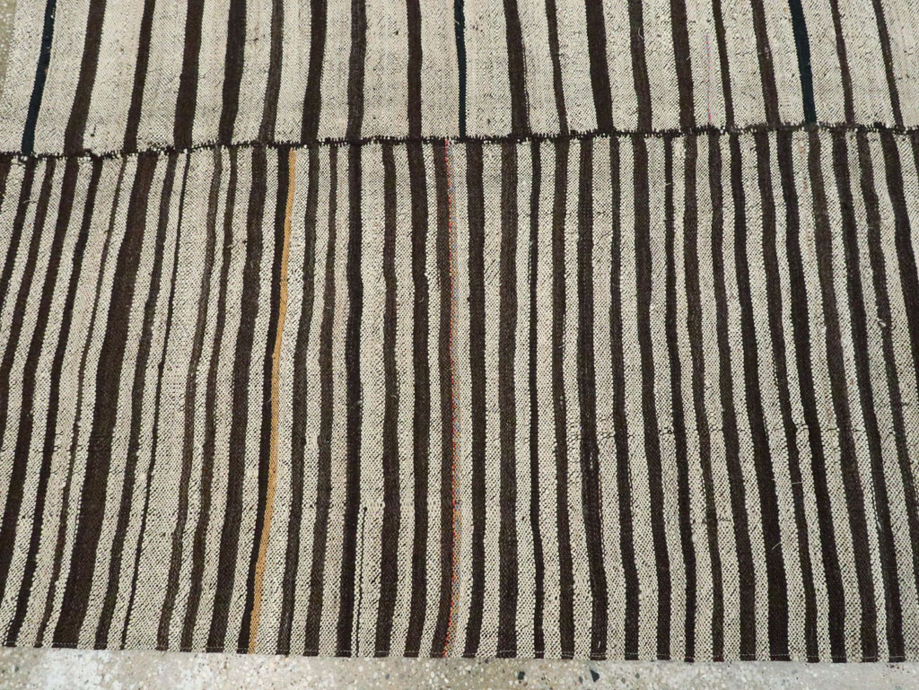 Vintage Persian Flatweave Kilim, No.28534 - Galerie Shabab