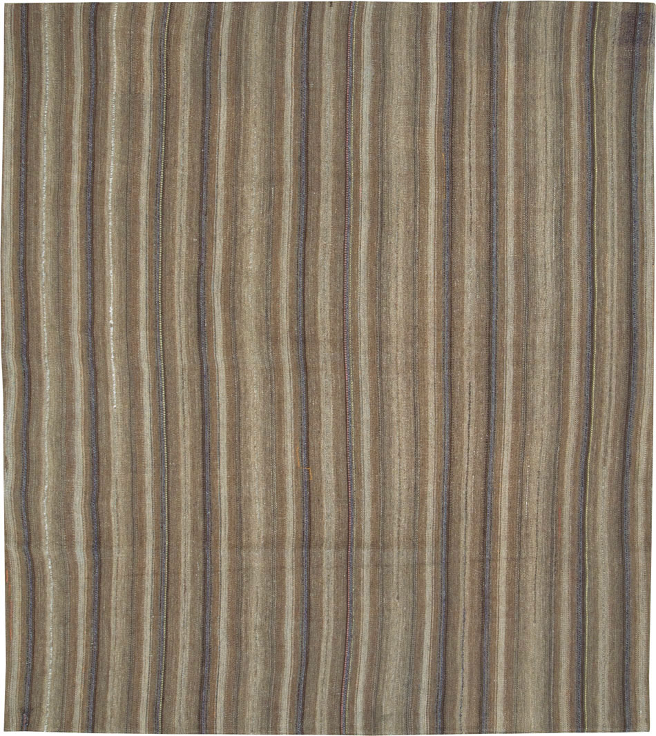 Vintage Persian Flatweave Kilim Room Size Carpet, No.28537 - Galerie Shabab