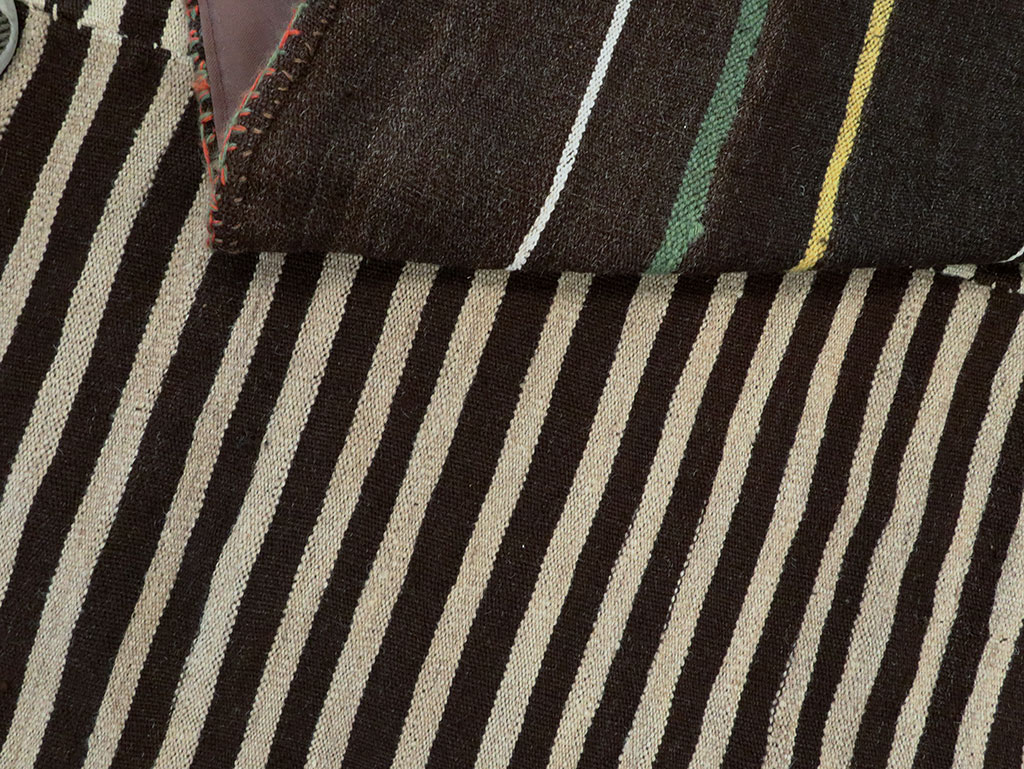 Vintage Persian Flatweave Kilim Accent Rug, No.28538 - Galerie Shabab