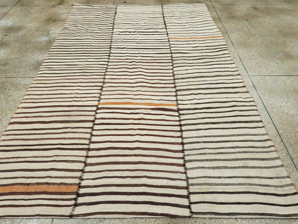 Vintage Persian Flatweave Kilim, No.28539 - Galerie Shabab