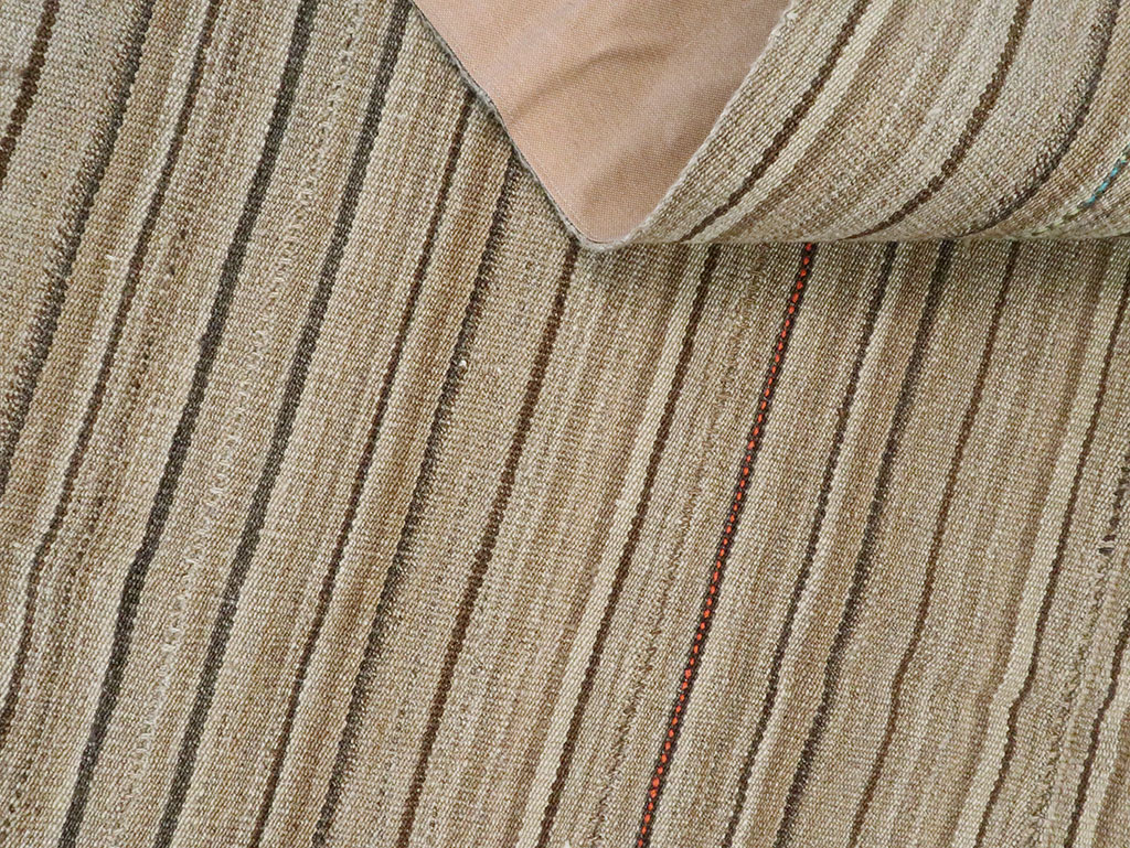 Vintage Persian Flatweave Kilim Room Size Rug, No.28545 - Galerie Shabab