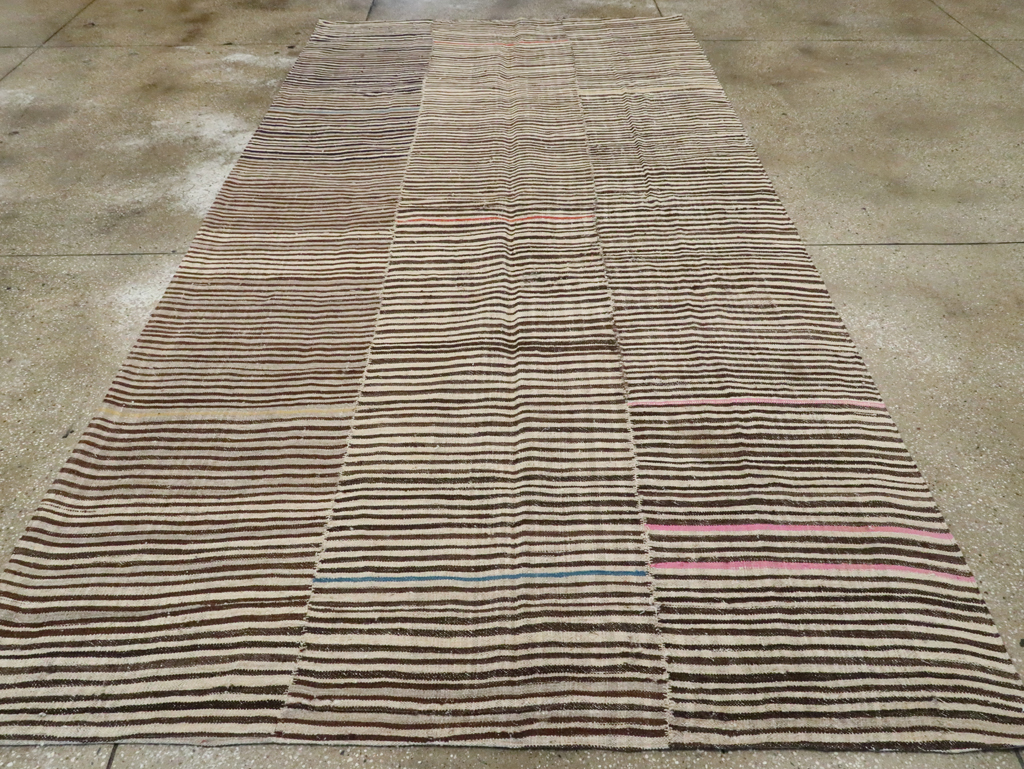 Vintage Persian Mazandaran Kilim Gallery Carpet, No.28549 - Galerie Shabab