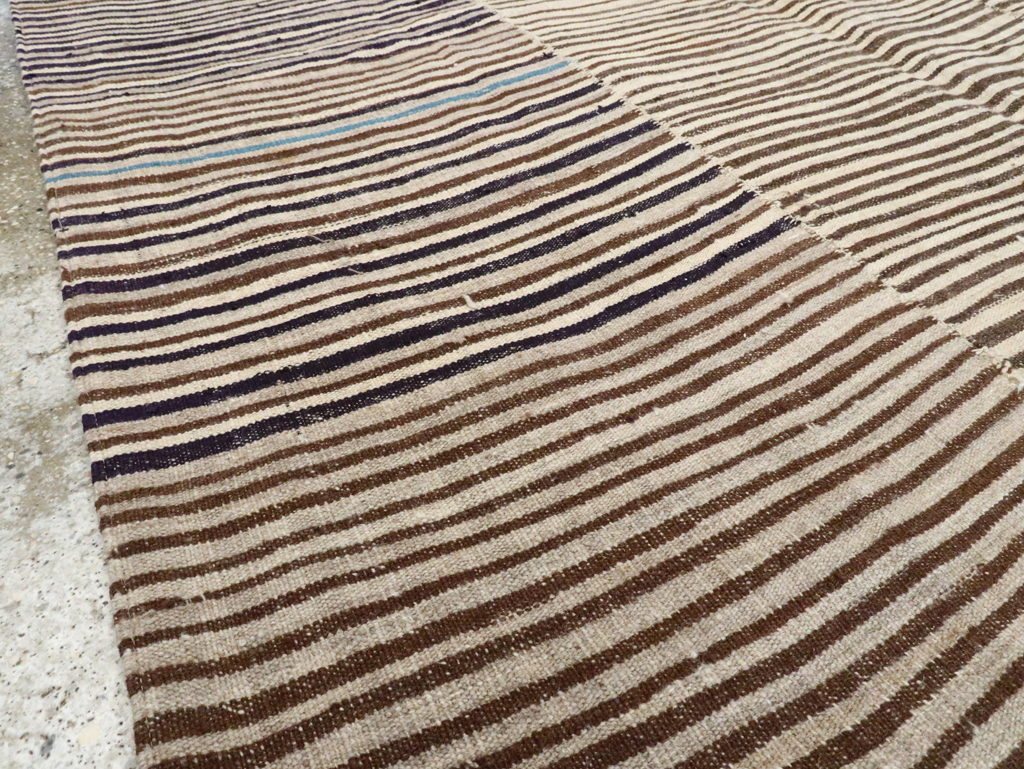 Vintage Persian Mazandaran Kilim Gallery Carpet, No.28549 - Galerie Shabab