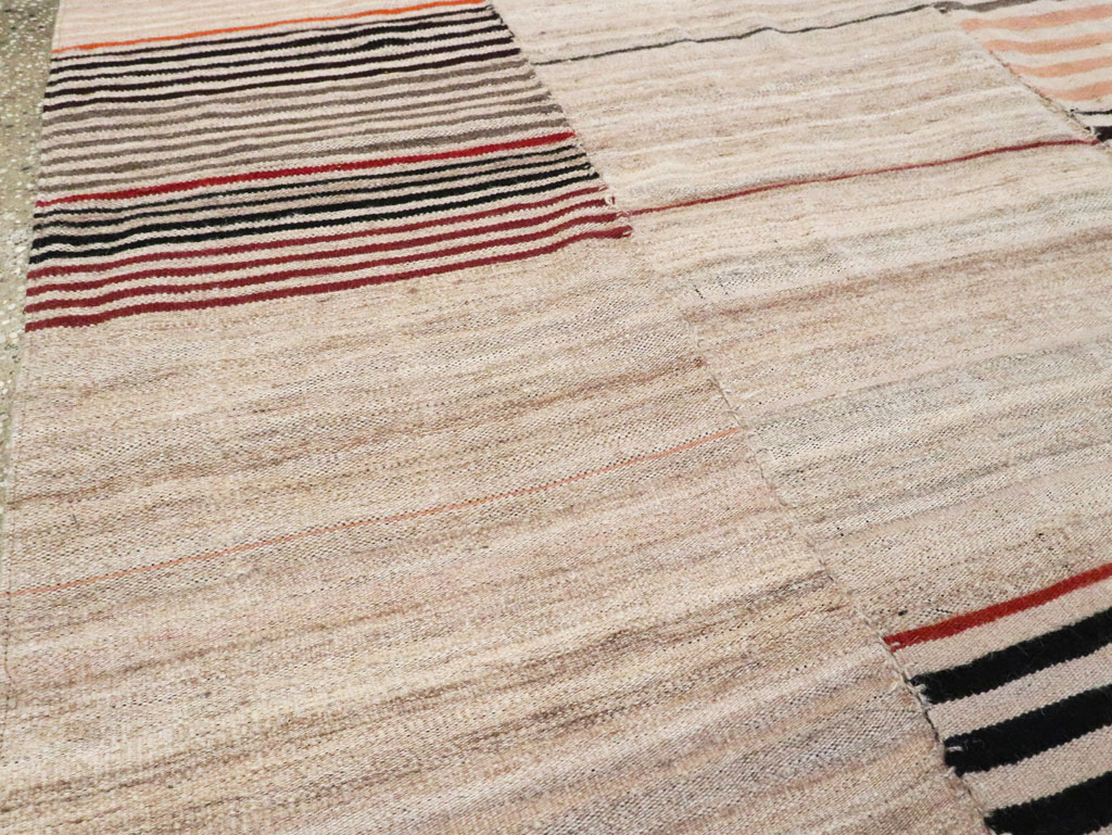 Vintage Persian Flatweave Kilim Gallery Rug, No.28550 - Galerie Shabab