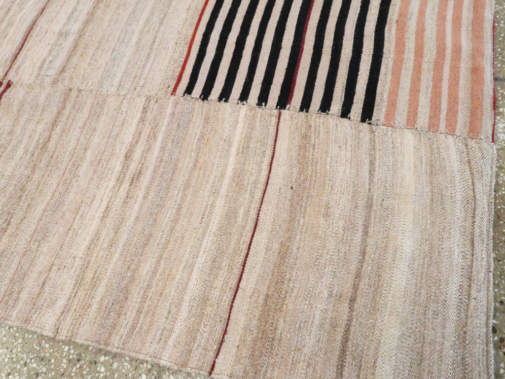 Vintage Persian Flatweave Kilim Gallery Rug, No.28550 - Galerie Shabab