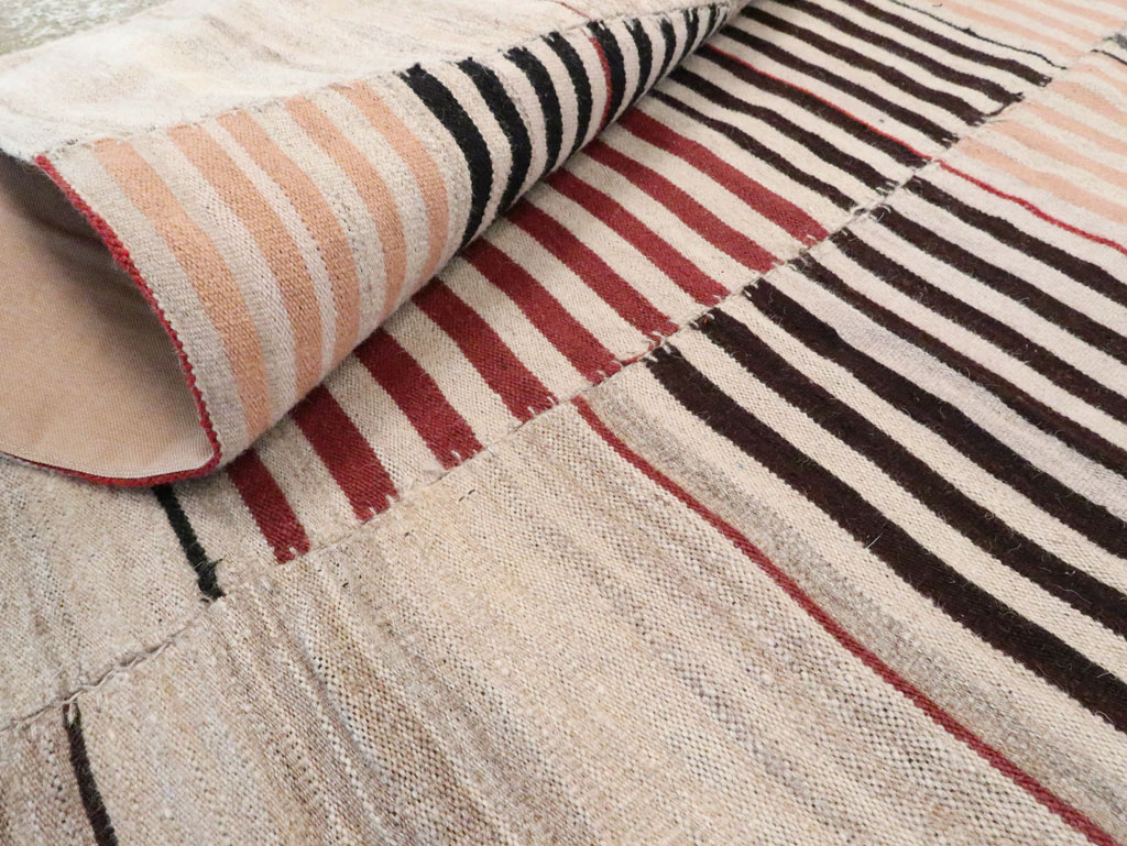 Vintage Persian Flatweave Kilim Gallery Rug, No.28550 - Galerie Shabab