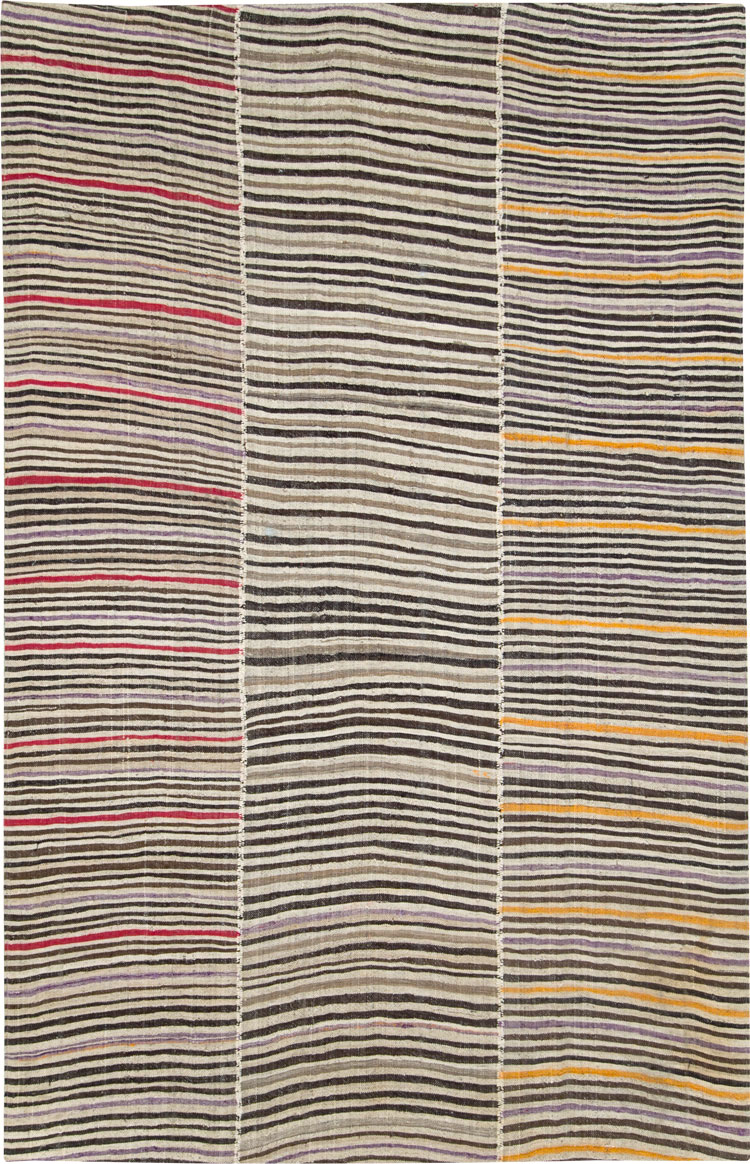 Vintage Persian Flatweave Kilim Accent Rug, No.28556 - Galerie Shabab