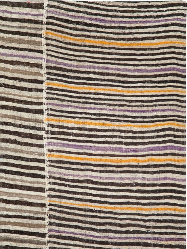 Vintage Persian Flatweave Kilim Accent Rug, No.28556 - Galerie Shabab