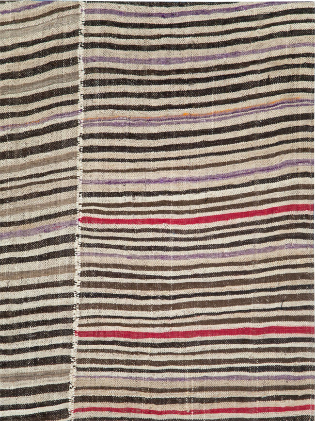 Vintage Persian Flatweave Kilim Accent Rug, No.28556 - Galerie Shabab