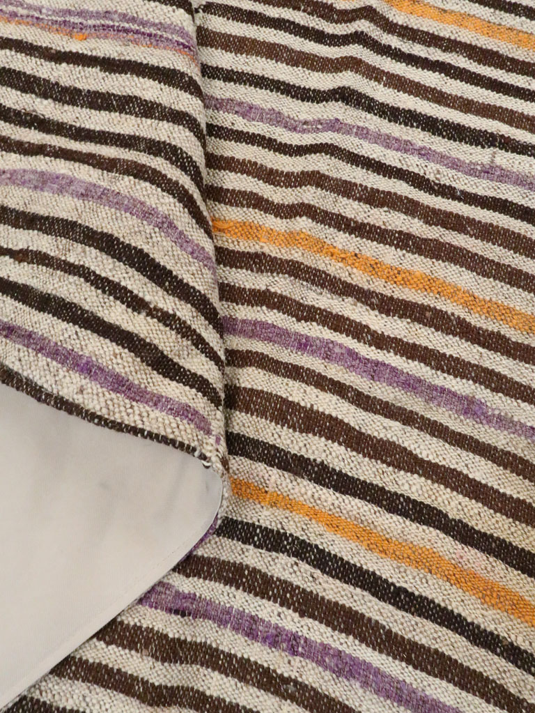 Vintage Persian Flatweave Kilim Accent Rug, No.28556 - Galerie Shabab