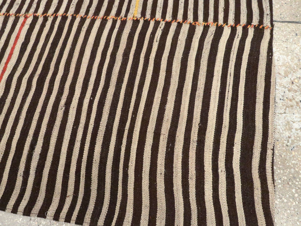 Vintage Persian Flatweave Kilim Square Accent Rug, No.28557 - Galerie Shabab