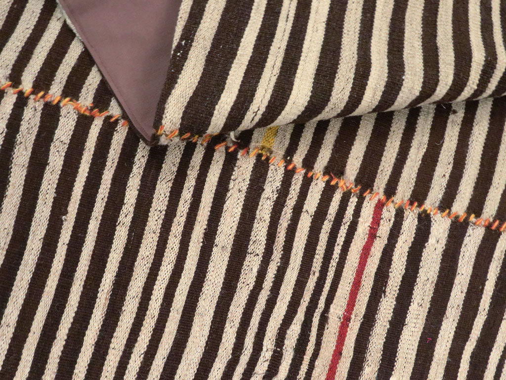 Vintage Persian Flatweave Kilim Square Accent Rug, No.28557 - Galerie Shabab