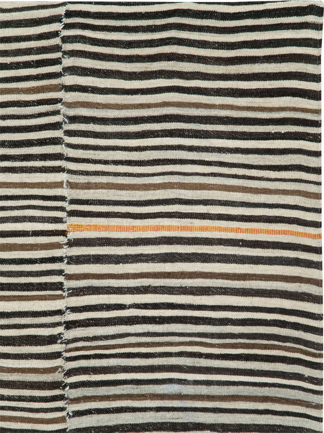 Vintage Persian Flatweave Kilim Square Accent Rug, No.28558 - Galerie Shabab