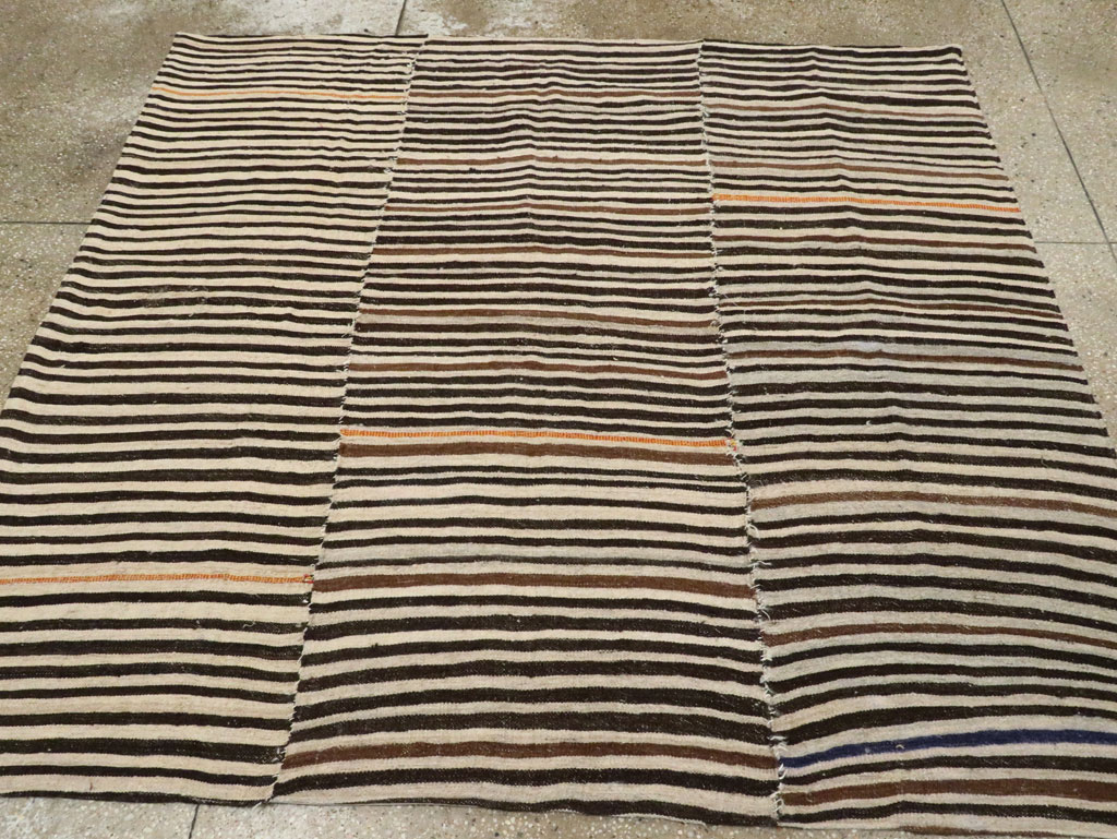 Vintage Persian Flatweave Kilim Square Accent Rug, No.28558 - Galerie Shabab