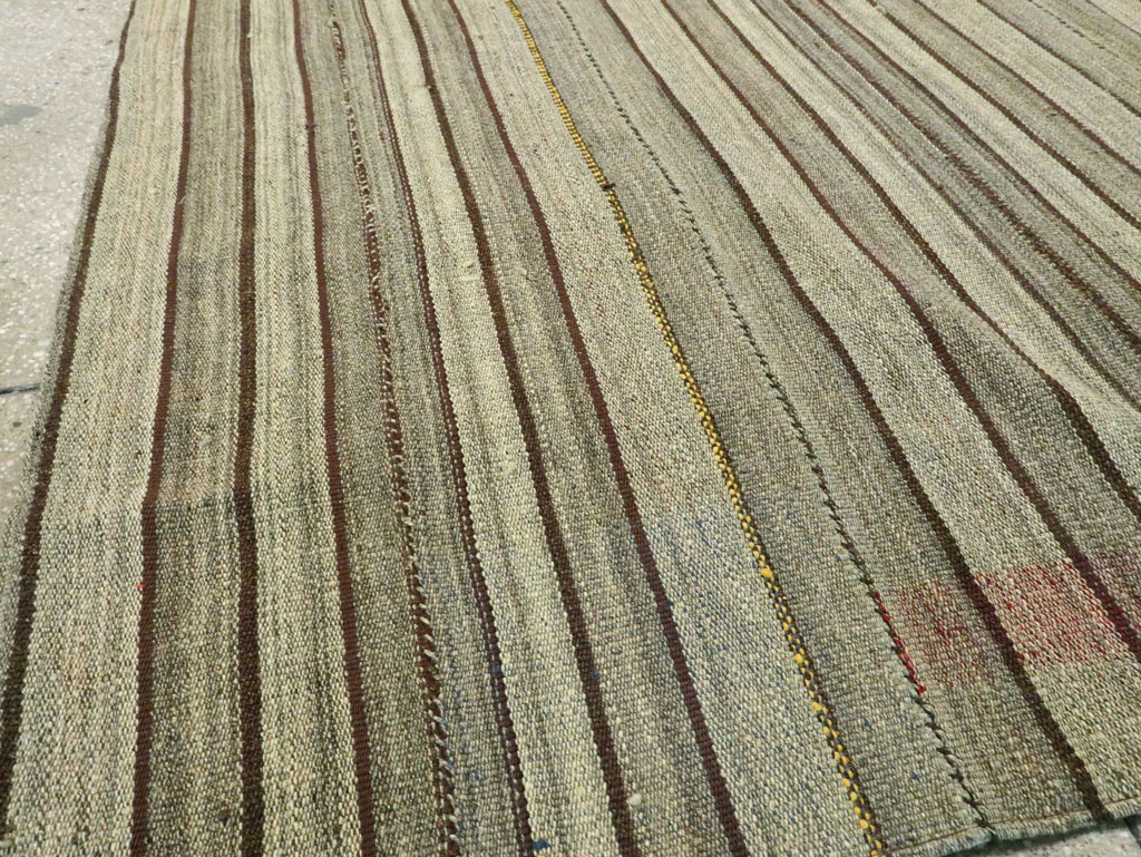 Vintage Persian Flatweave Kilim, No.28559 - Galerie Shabab