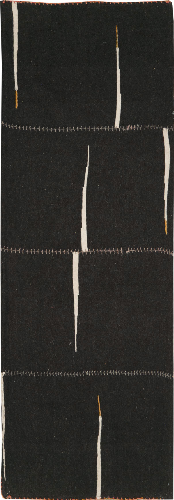 Contemporary Turkish Flatweave Runner, No.28565 - Galerie Shabab