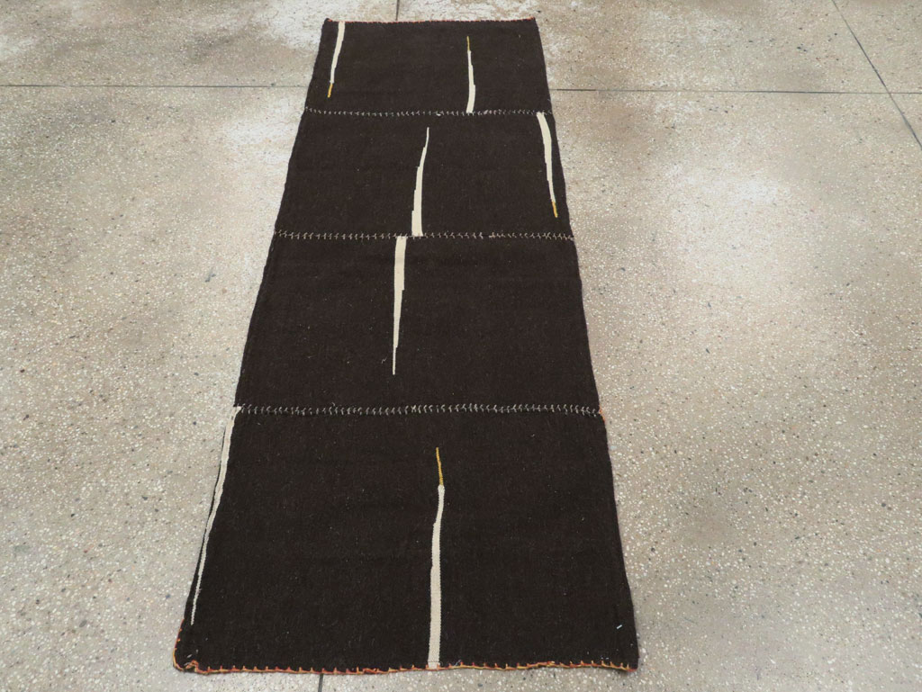 Contemporary Turkish Flatweave Runner, No.28565 - Galerie Shabab
