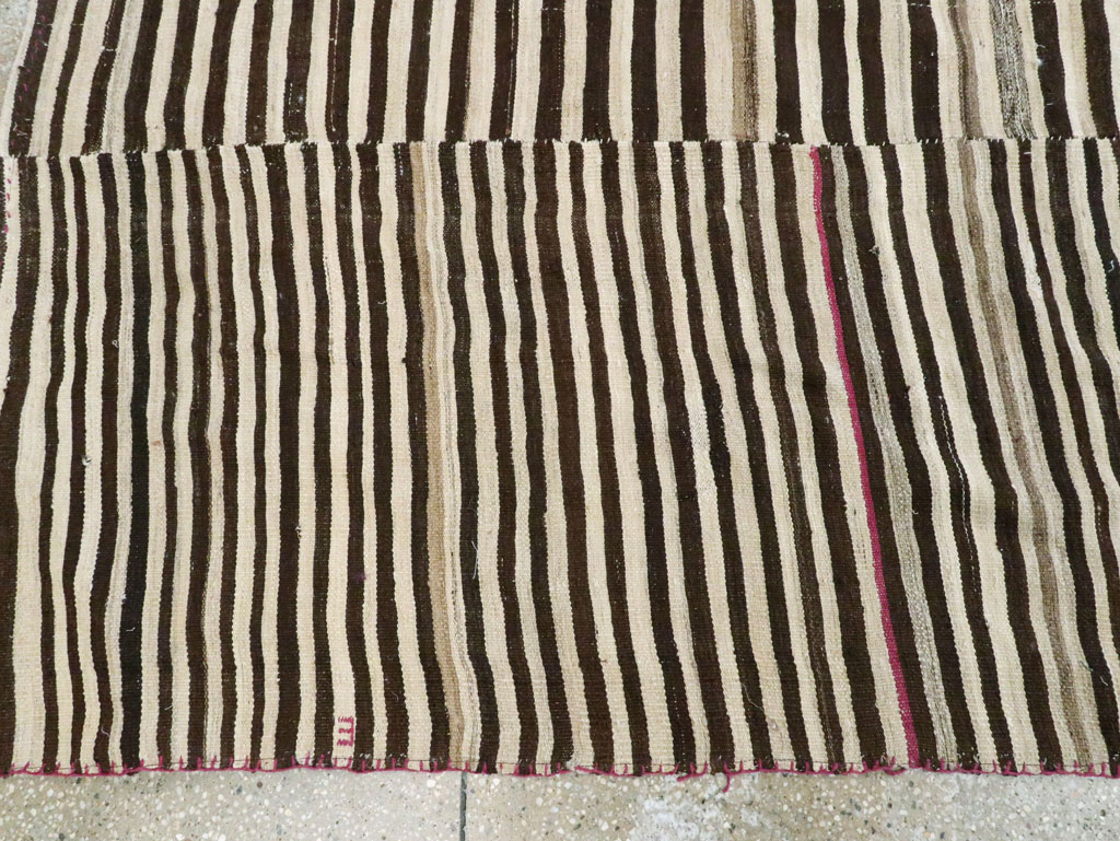 Vintage Persian Flatweave Kilim, No.28568 - Galerie Shabab