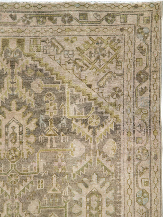Vintage Persian Malayer Accent Rug, No.28594 - Galerie Shabab