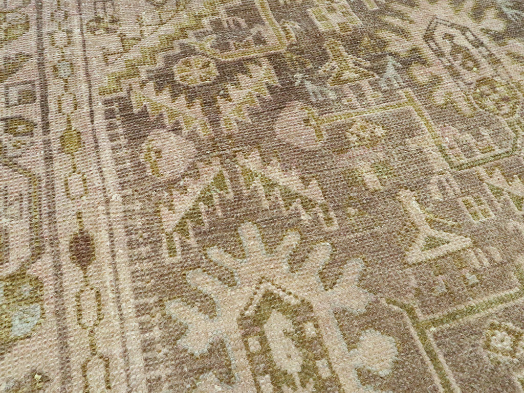 Vintage Persian Malayer Accent Rug, No.28594 - Galerie Shabab