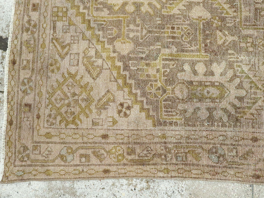 Vintage Persian Malayer Accent Rug, No.28594 - Galerie Shabab