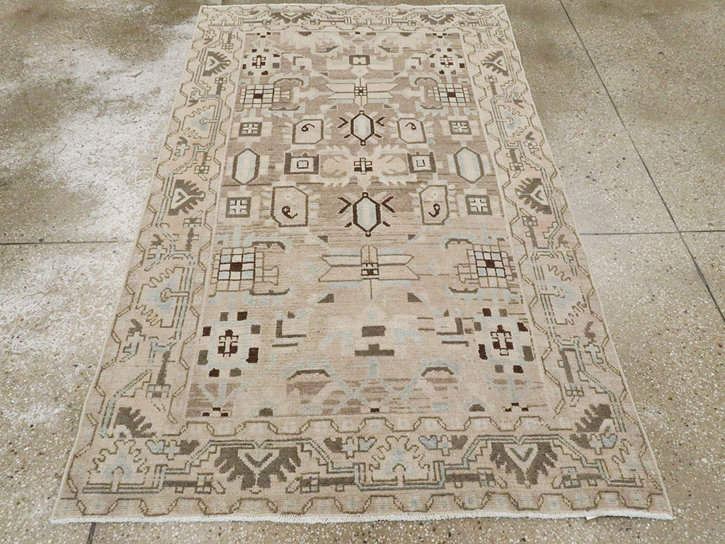 Vintage Persian Malayer Accent Rug, No.28622 - Galerie Shabab
