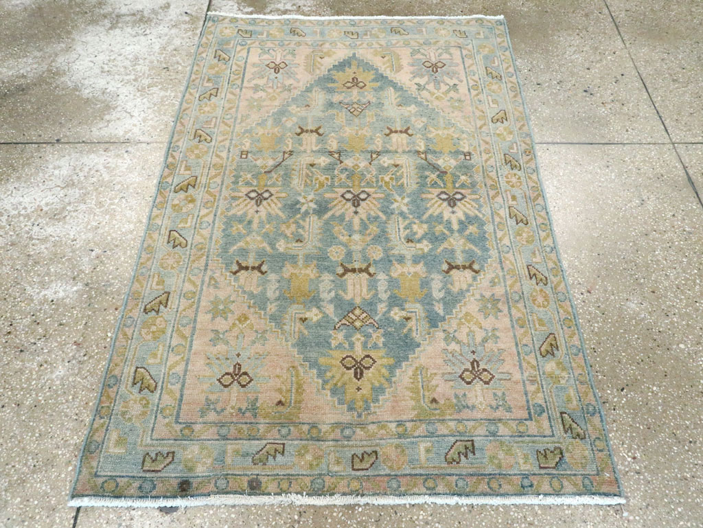 Vintage Persian Malayer Throw Rug, No.28637 - Galerie Shabab