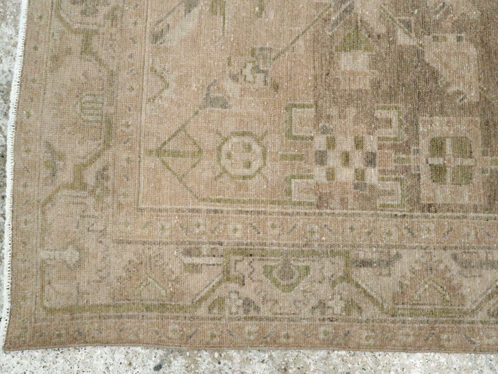 Vintage Persian Malayer Accent Rug, No.28657 - Galerie Shabab