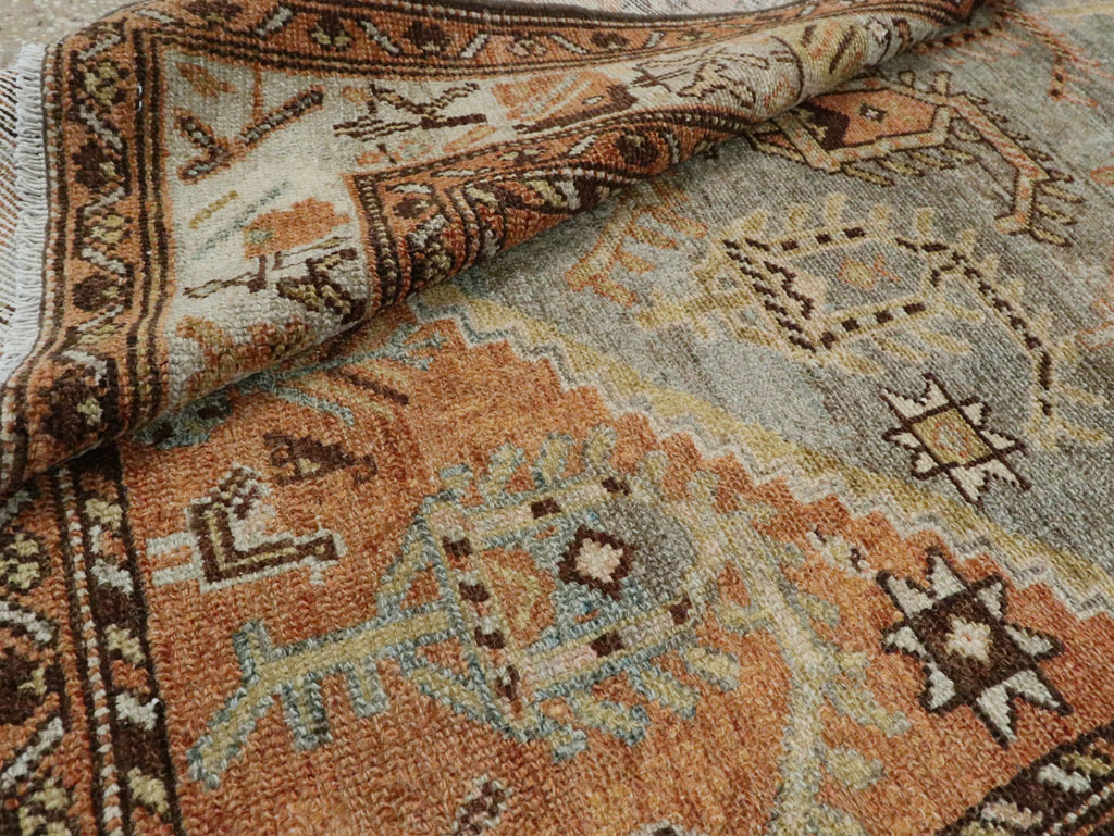 Antique Persian Malayer Accent Rug, No.28658 - Galerie Shabab