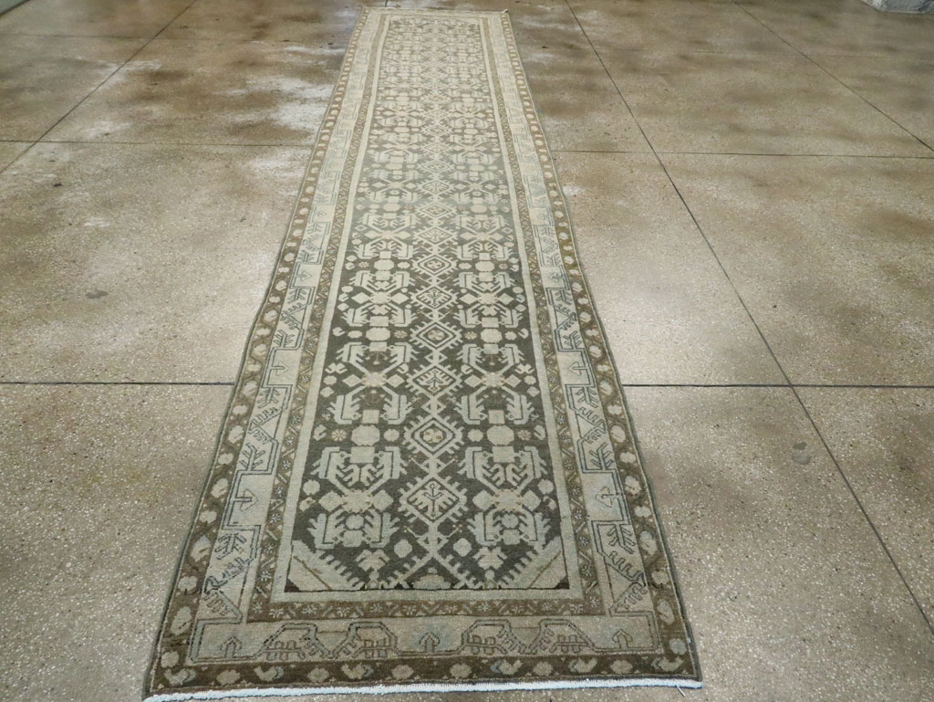 Vintage Persian Malayer Runner, No.28672 - Galerie Shabab