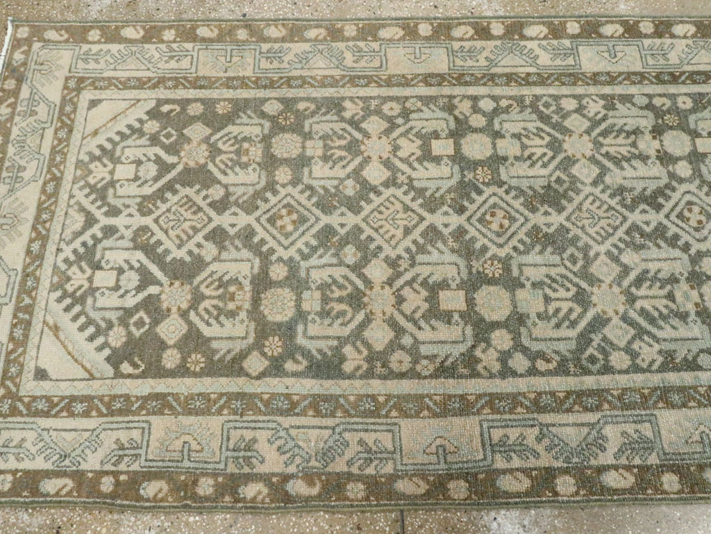 Vintage Persian Malayer Runner, No.28672 - Galerie Shabab