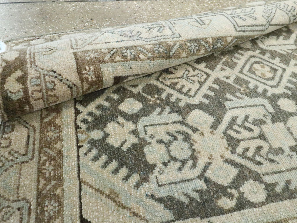 Vintage Persian Malayer Runner, No.28672 - Galerie Shabab