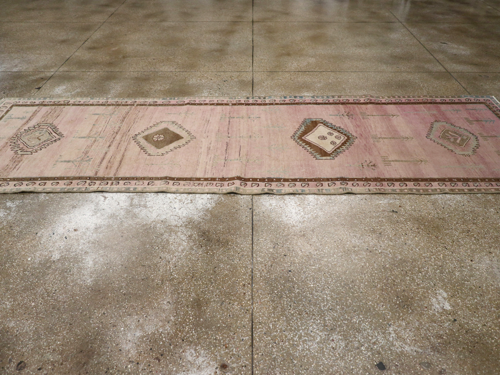 Vintage Persian Malayer Runner, No.28685 - Galerie Shabab