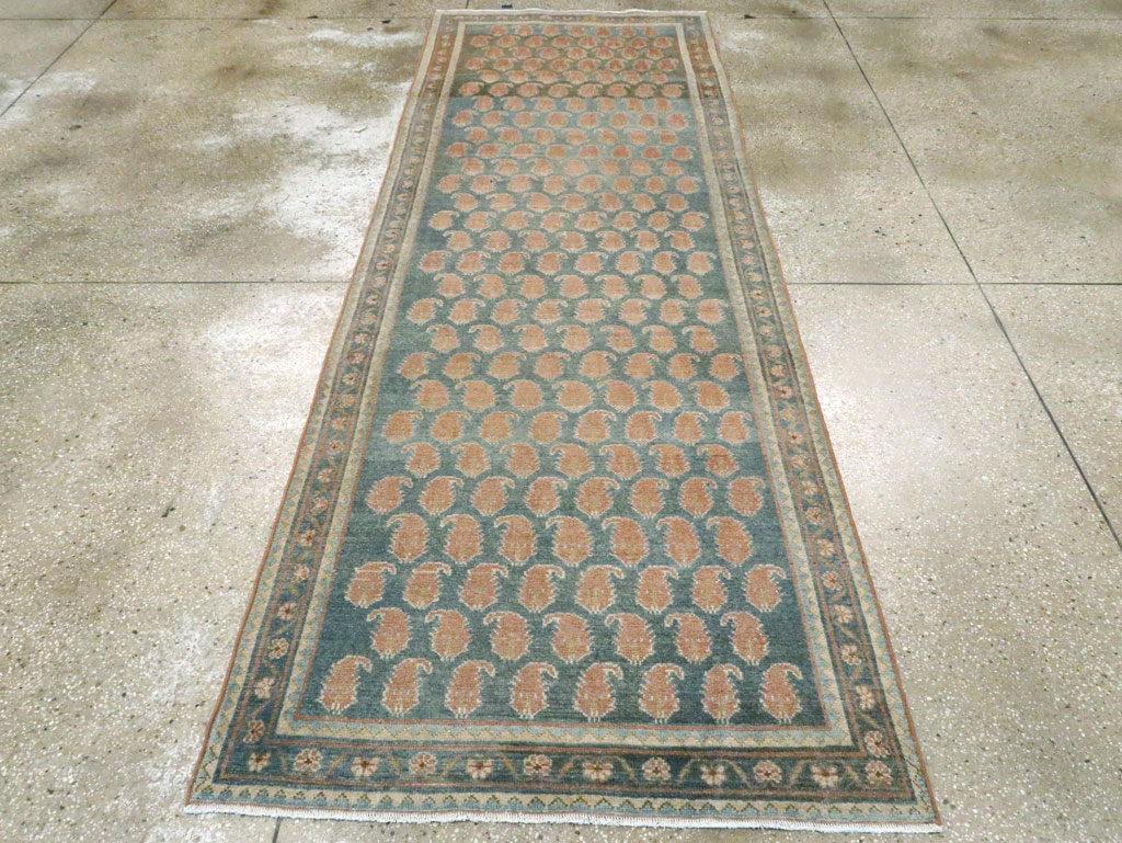 Vintage Persian Malayer Runner, No.28690 - Galerie Shabab