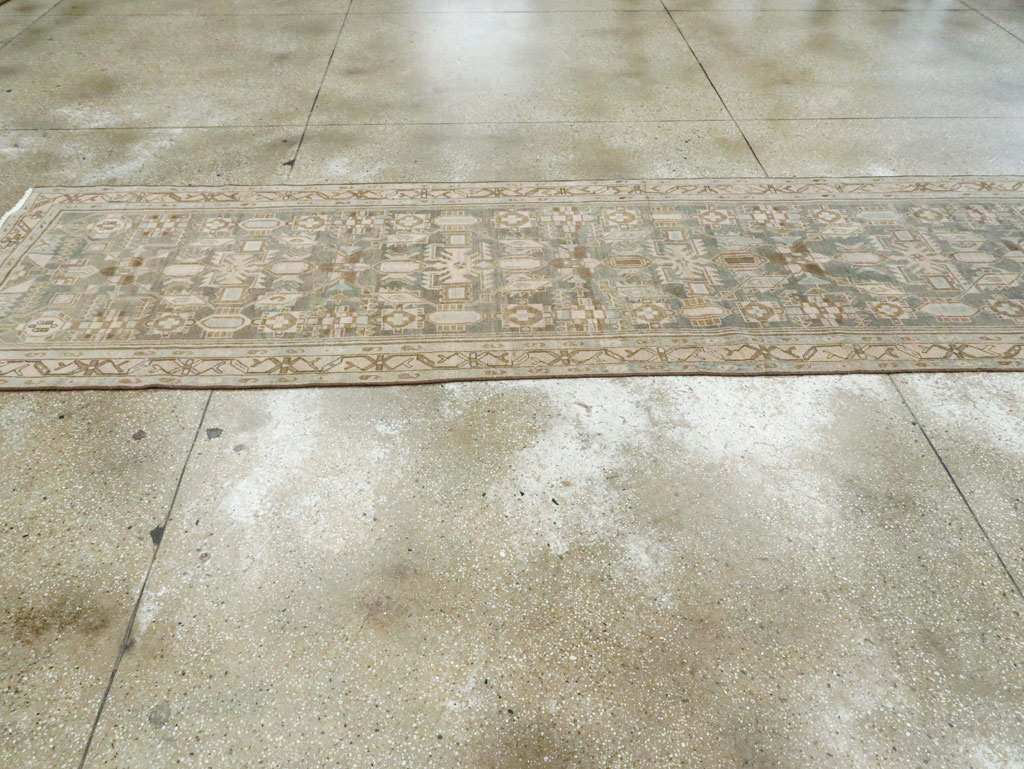 Vintage Persian Malayer Long Runner, No.28691 - Galerie Shabab