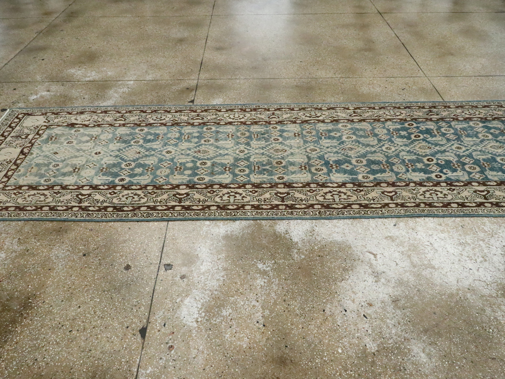 Vintage Persian Malayer Runner, No.28695 - Galerie Shabab