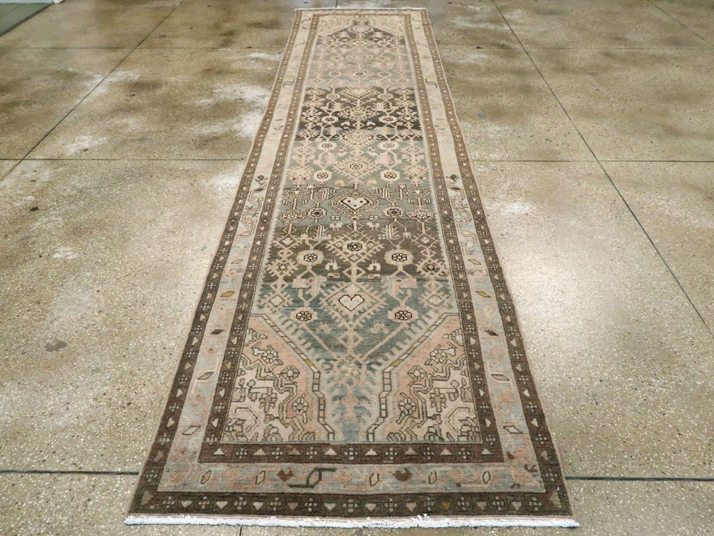 Vintage Persian Malayer Runner, No.28711 - Galerie Shabab