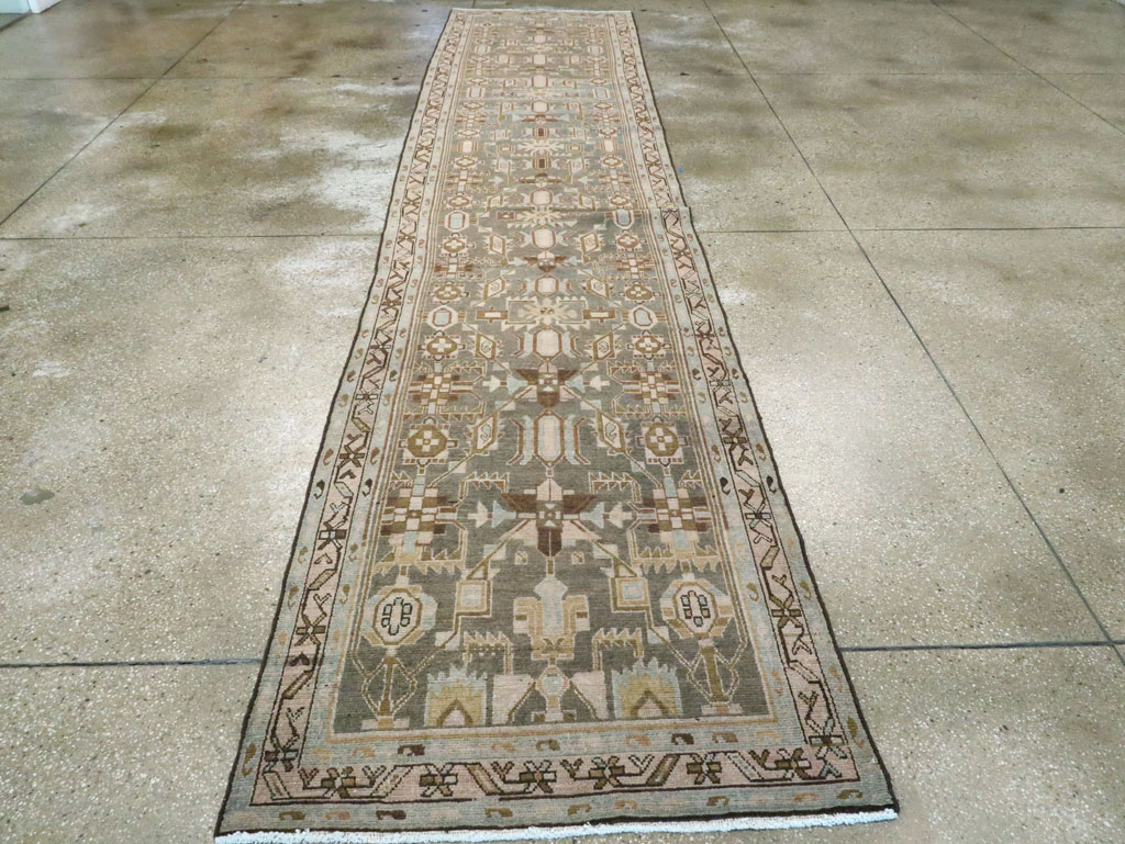 Vintage Persian Malayer Long Runner, No.28713 - Galerie Shabab