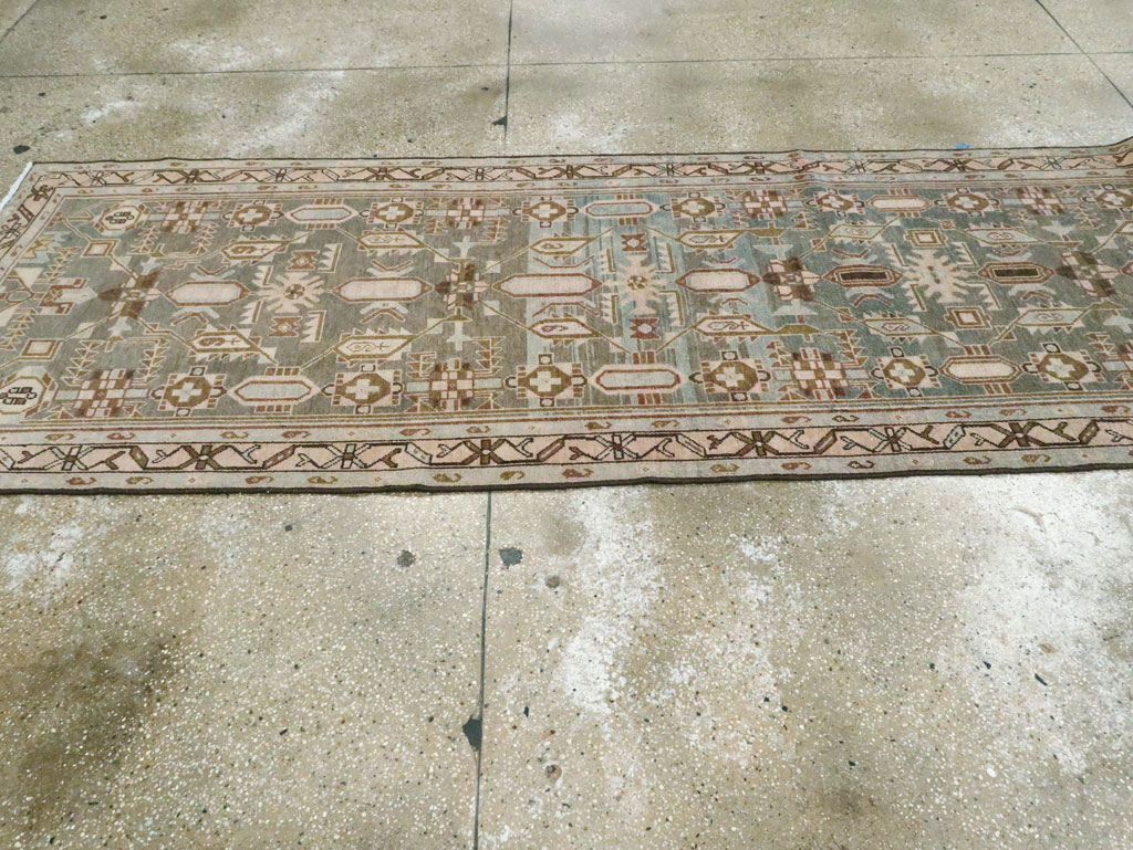 Vintage Persian Malayer Long Runner, No.28713 - Galerie Shabab