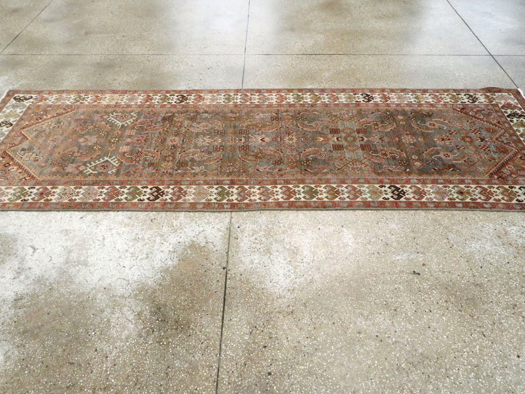 Antique Persian Malayer Runner, No.28718 - Galerie Shabab