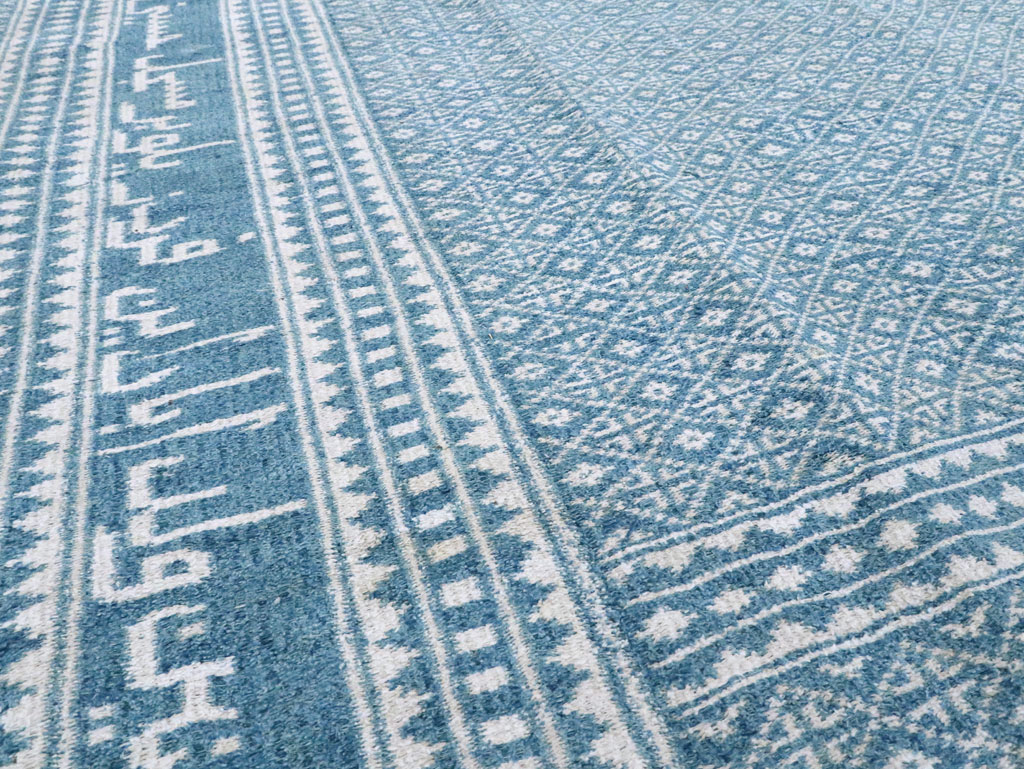 Vintage Persian Flatweave Room Size Carpet, No.28744 - Galerie Shabab