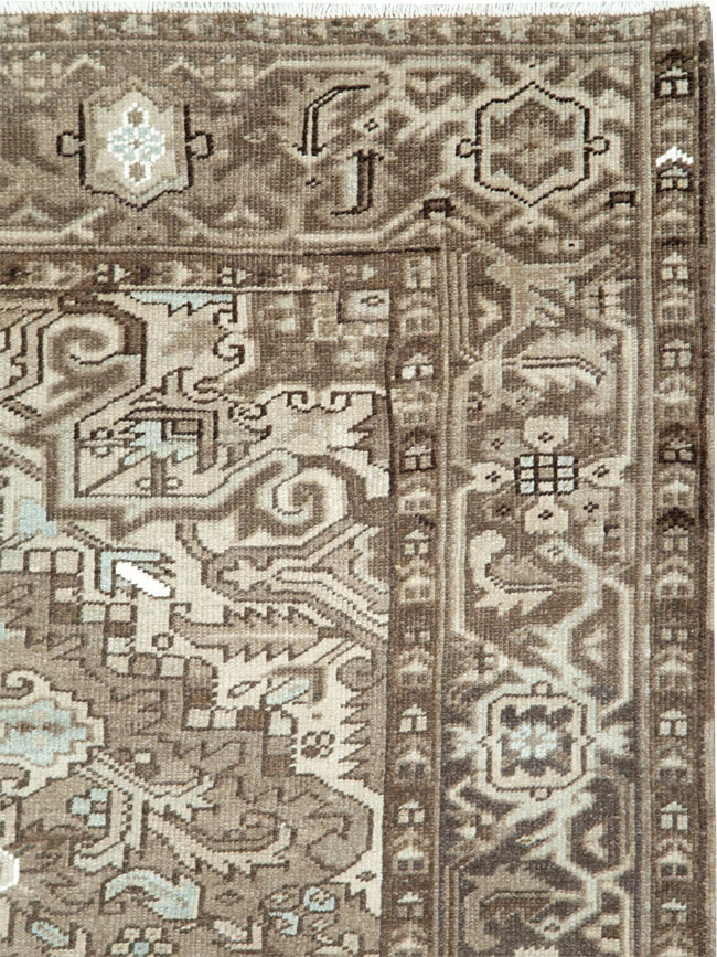 Vintage Persian Heriz Carpet, No.28750 - Galerie Shabab