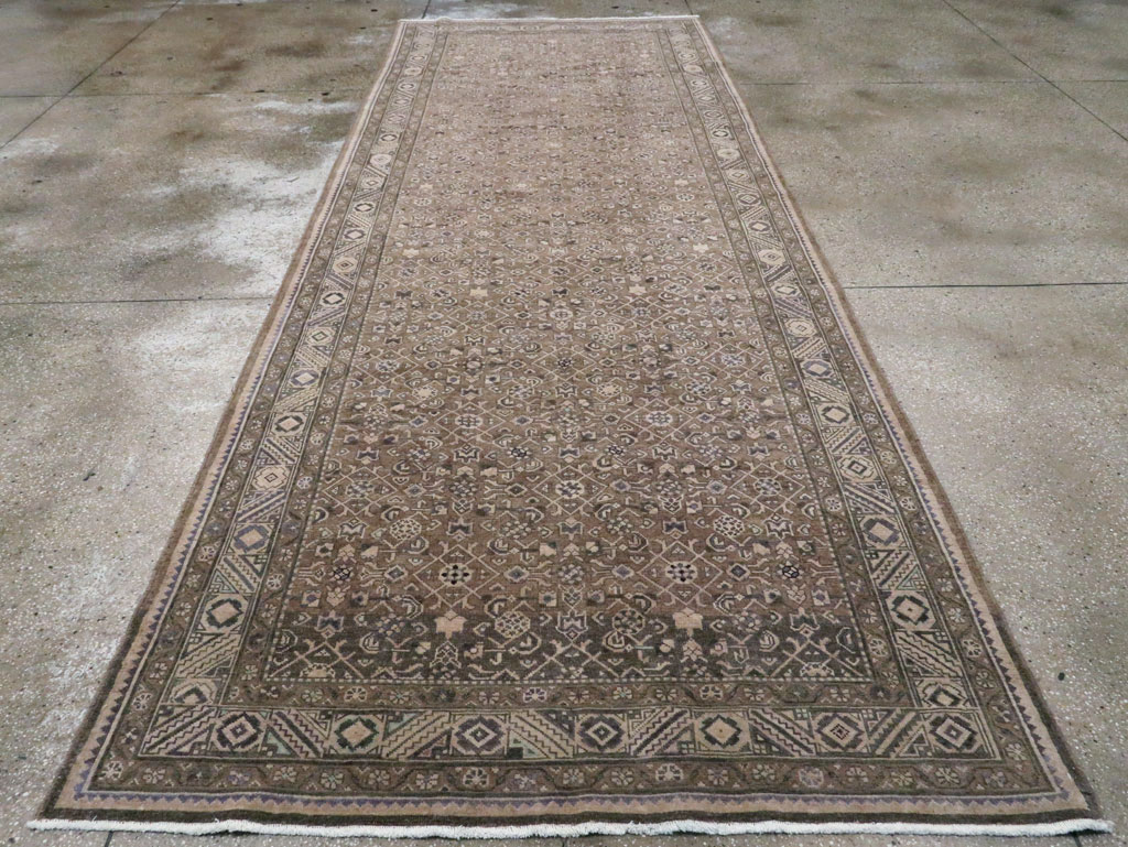Vintage Persian Malayer Wide Gallery Runner, No.28767 - Galerie Shabab