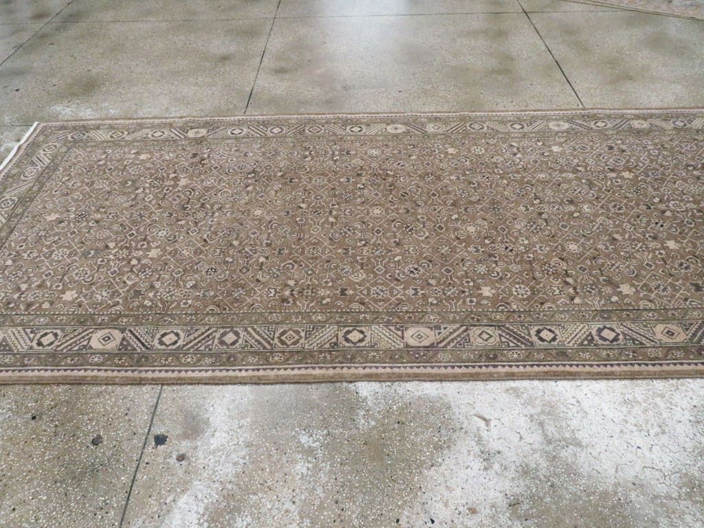 Vintage Persian Malayer Wide Gallery Runner, No.28767 - Galerie Shabab