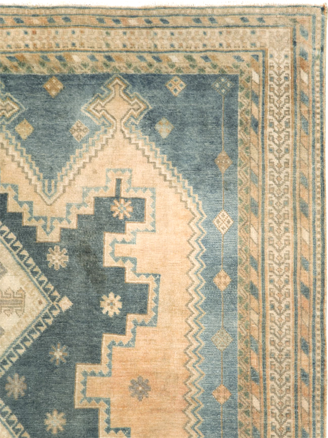 Vintage Persian Afshar Rug, No.28779 - Galerie Shabab