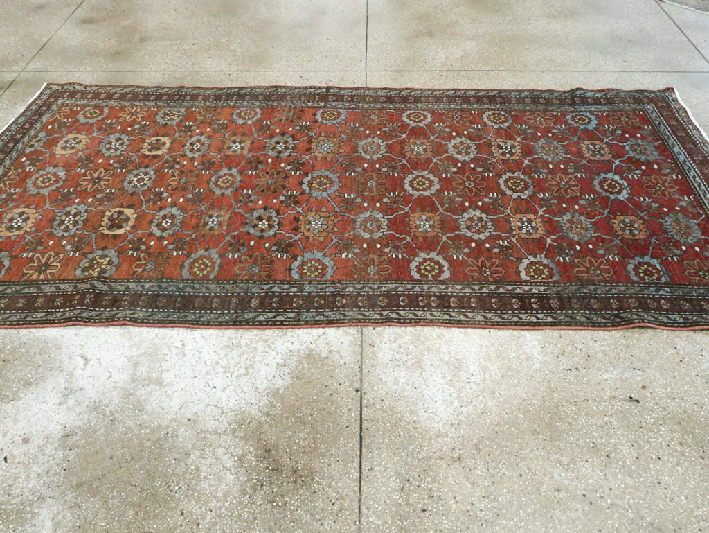 Vintage Persian Malayer Gallery Rug, No.28811 - Galerie Shabab