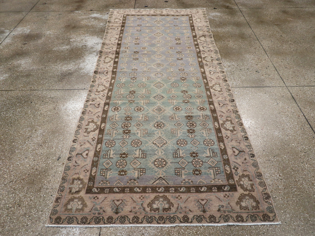 Vintage Persian Malayer Gallery Rug, No.28815 - Galerie Shabab