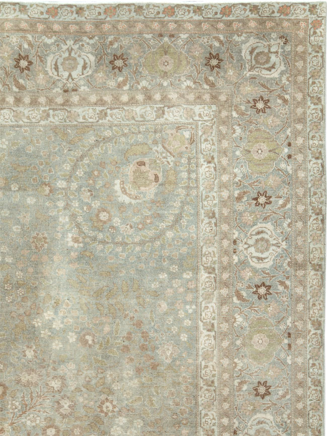 Antique Persian Tabriz Room Size Carpet, No.28822 - Galerie Shabab