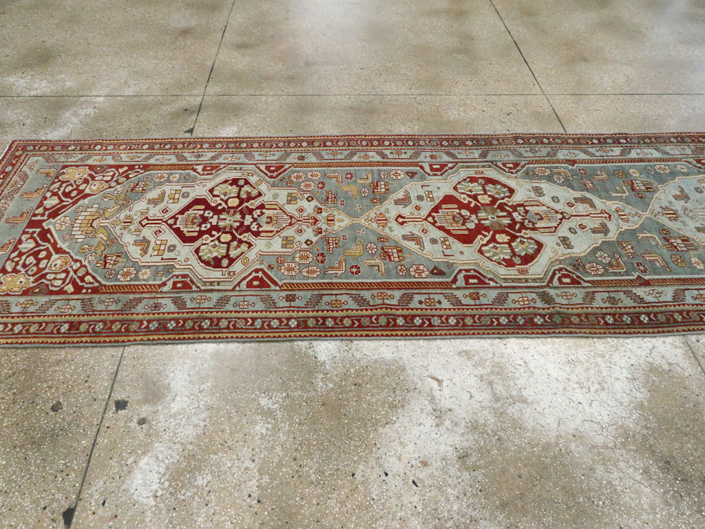 Vintage Persian Malayer Runner, No.28827 - Galerie Shabab